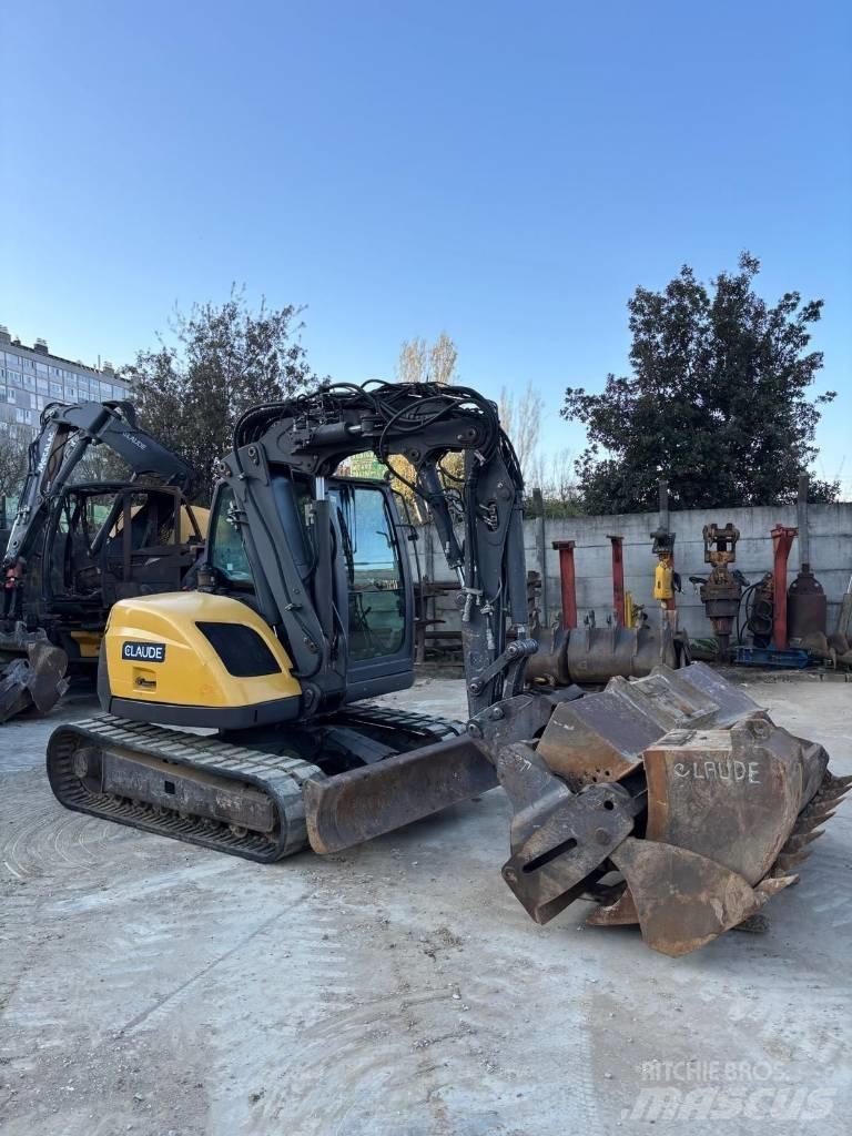 Mecalac 8 M CR 中型油圧ショベル 7ｔ-12ｔ（ユンボ・パワーショベル・バックホー）