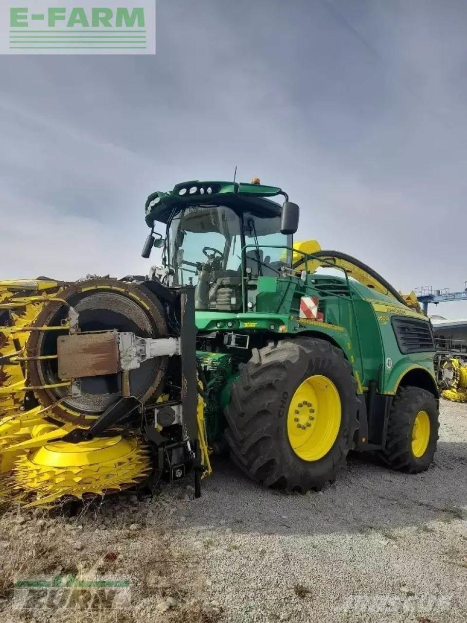 John Deere 9500 自走式フォレージハーベスター