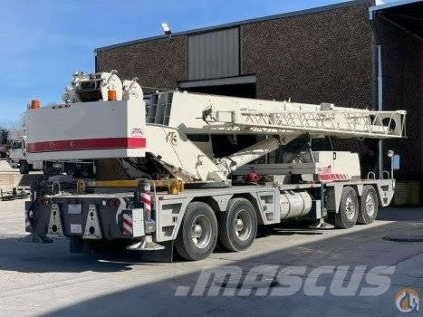Terex T 560-1 クローラクレーン