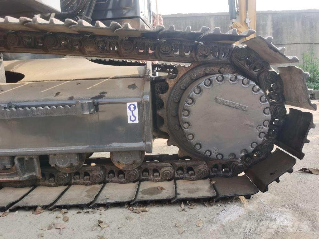 Volvo EC 250 D L 大型油圧ショベル12t以上（パワーショベル・ユンボ）