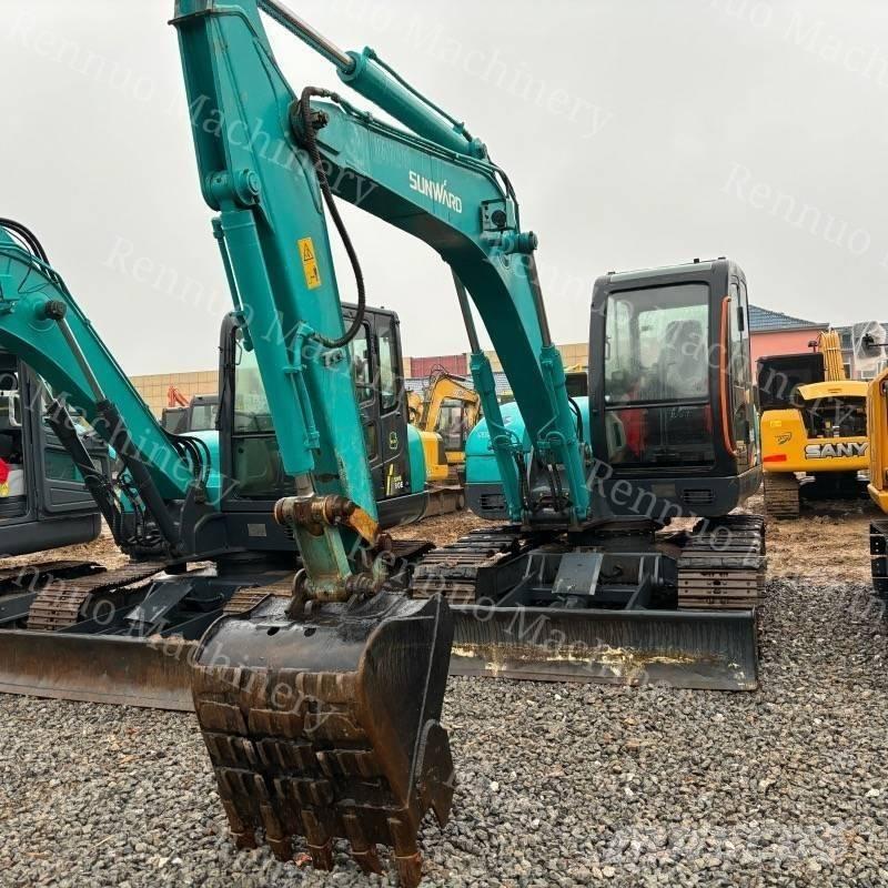 Sunward SWE80 ミニ油圧ショベル 7t以下（ミニユンボ・ミニディガー）