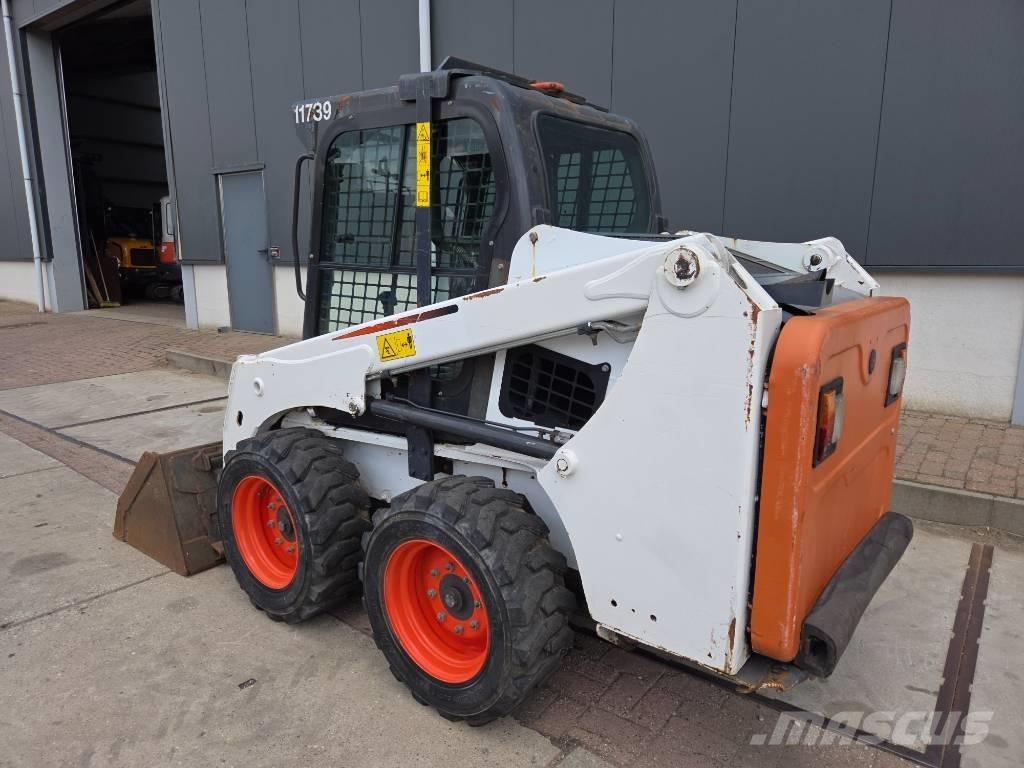 Bobcat S 450 スキッドステアローダー