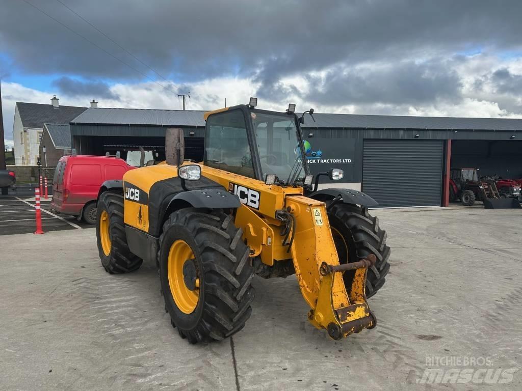 JCB 526-56 Agri 農業用テレハンドラー