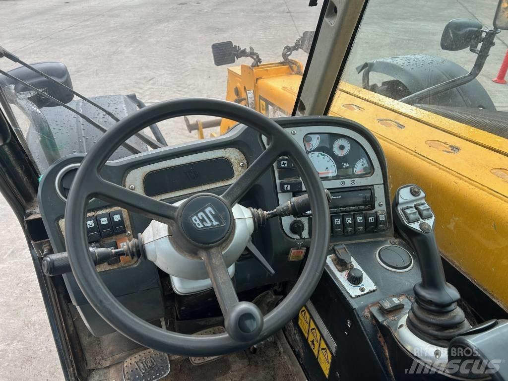 JCB 526-56 Agri 農業用テレハンドラー