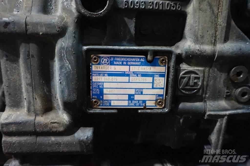 ZF 12AS2331DD+INT3 ギアボックス