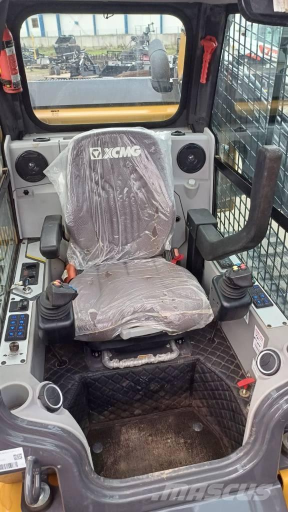 XCMG XC7-TV12 クローラーローダー