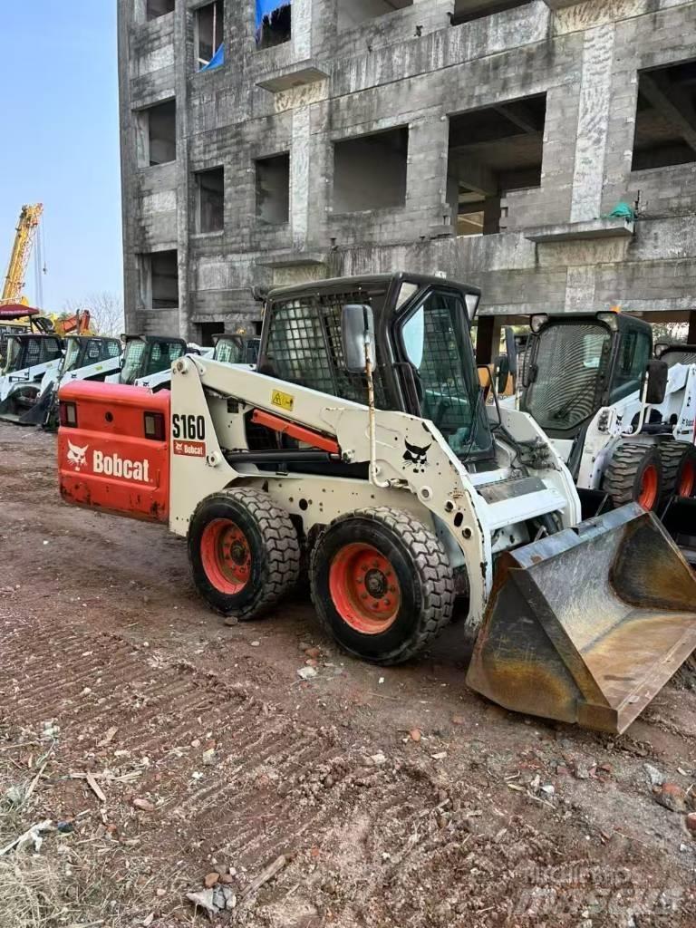 Bobcat S 160 スキッドステアローダー
