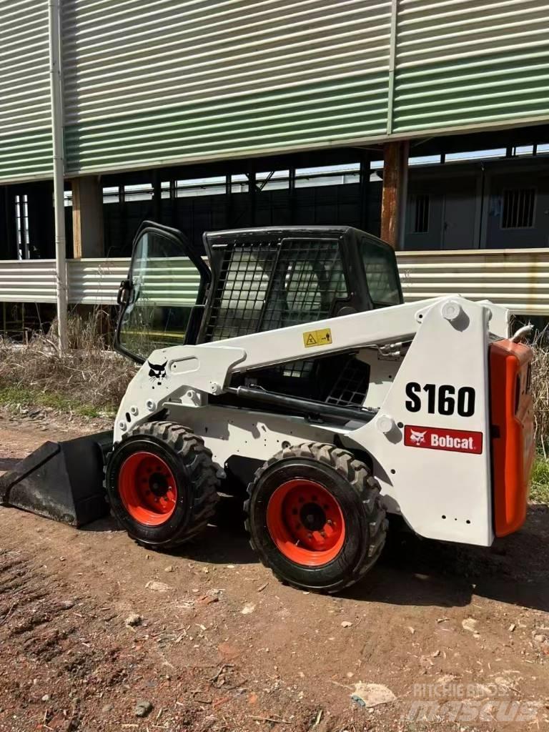 Bobcat S 160 スキッドステアローダー