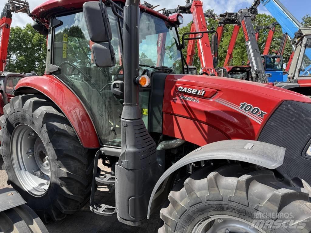 CASE Farmall 100X トラクター