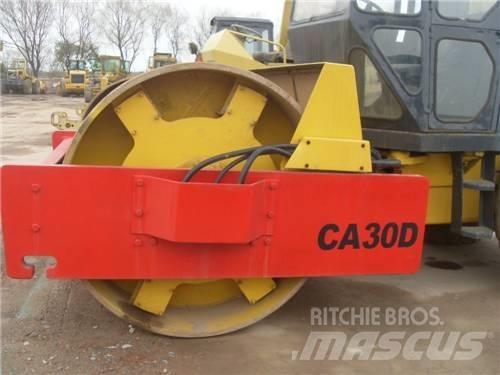 Dynapac CA30D 振動ローラ