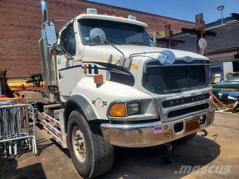 Sterling LT 9500 ケーブルリフト着脱式トラック