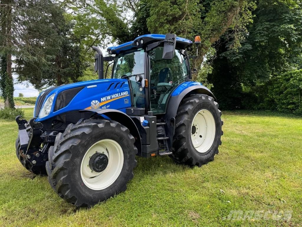 New Holland T6.180 トラクター