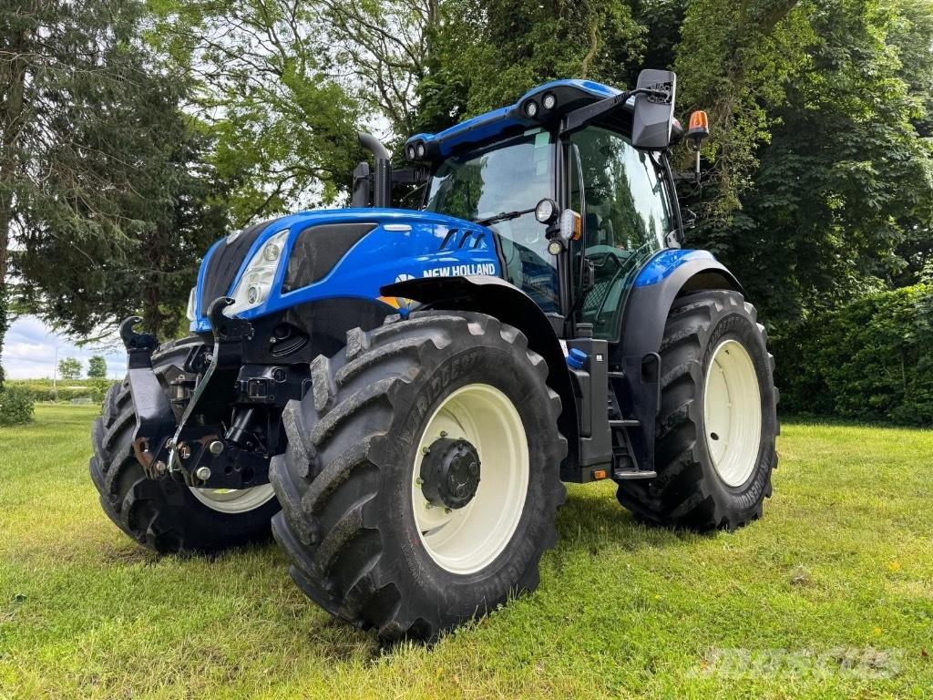 New Holland T6.180 トラクター