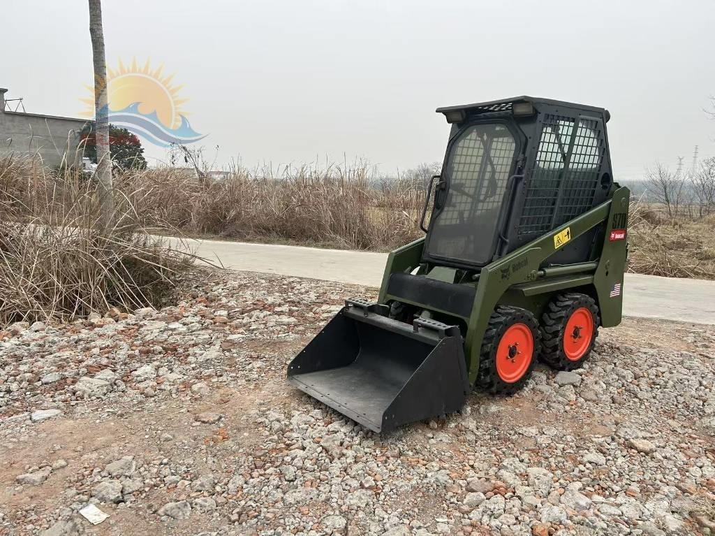 Bobcat S 70 スキッドステアローダー