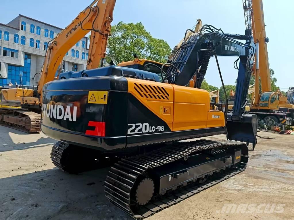 Hyundai R220LC-9S 大型油圧ショベル12t以上（パワーショベル・ユンボ）