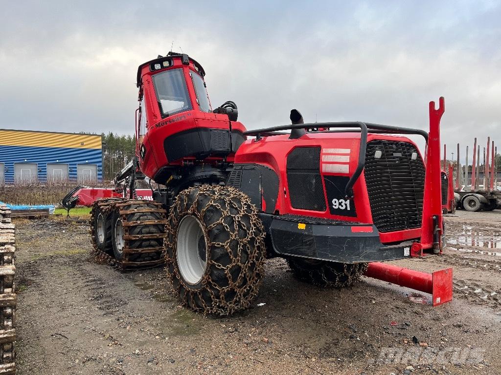 Komatsu 931 ハーベスター