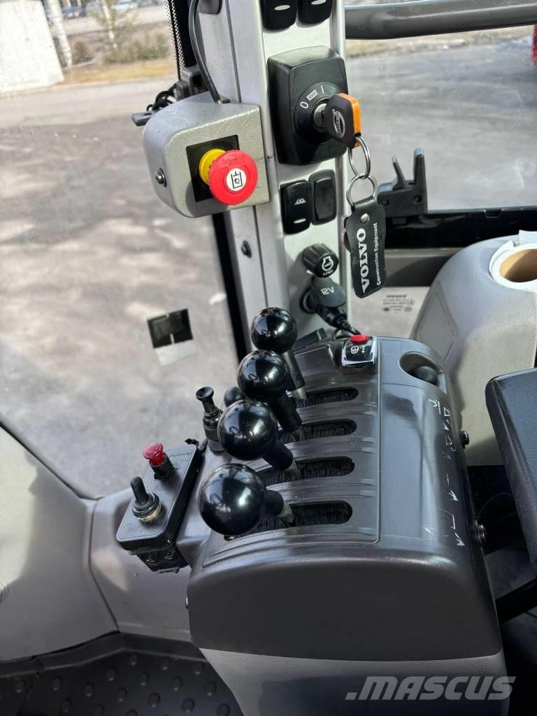 Volvo L 90 H ホイールローダー・タイヤショベル