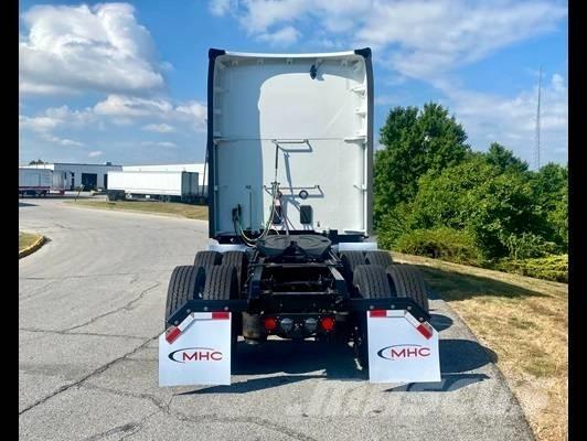 Kenworth T 680 中古トラクターヘッド | トレーラーヘッド
