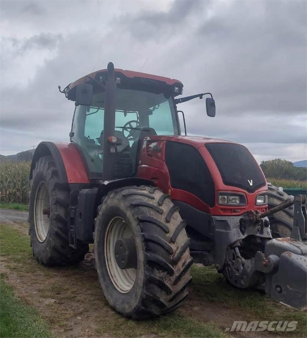 Valtra S352 トラクター