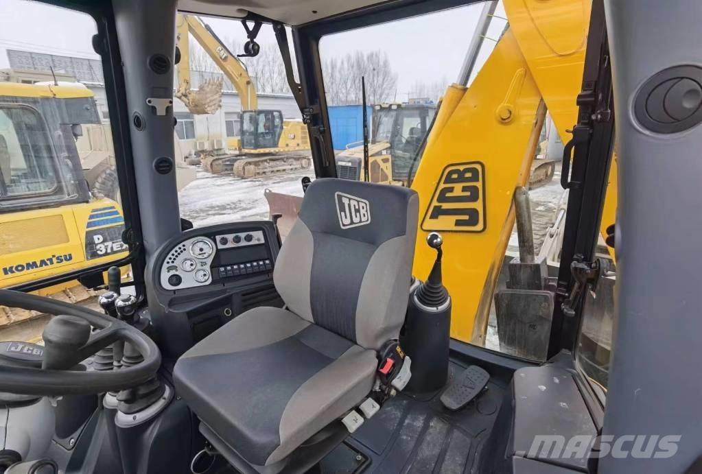 JCB 3CX バックホーローダー