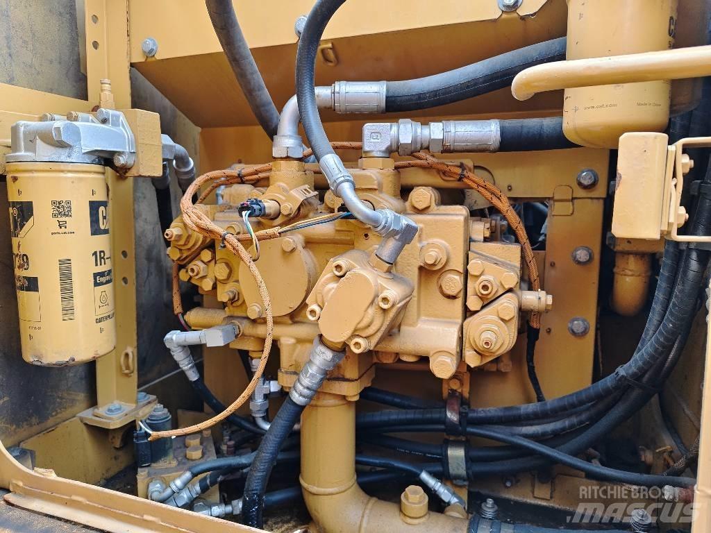 CAT 315 D2 大型油圧ショベル12t以上（パワーショベル・ユンボ）