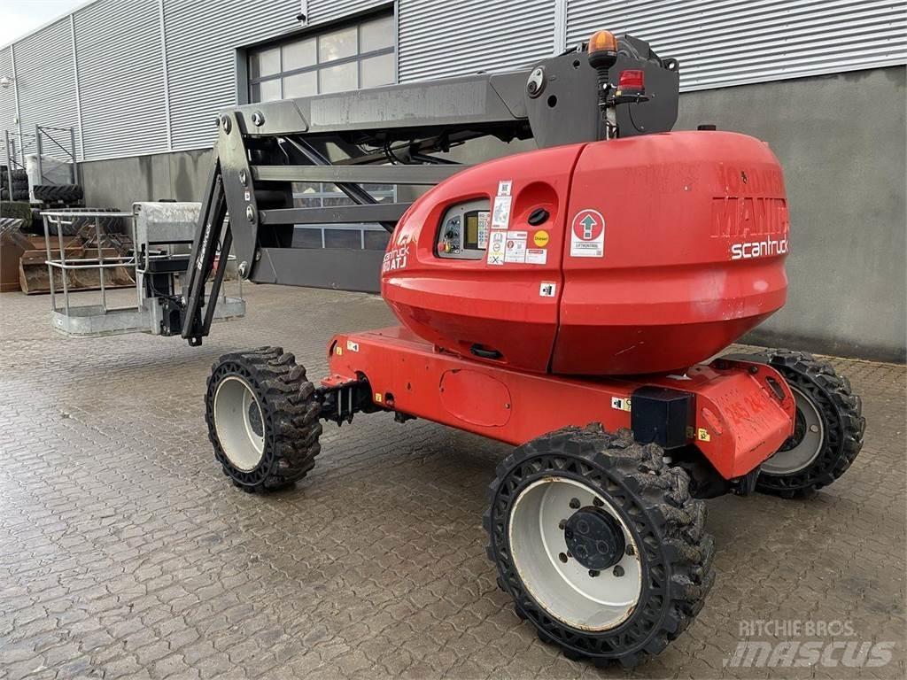 Manitou 160ATJ RC ブームリフト　屈伸型