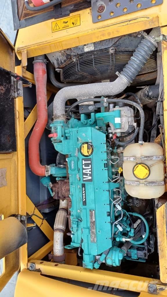 Volvo EC 180 C L 大型油圧ショベル12t以上（パワーショベル・ユンボ）