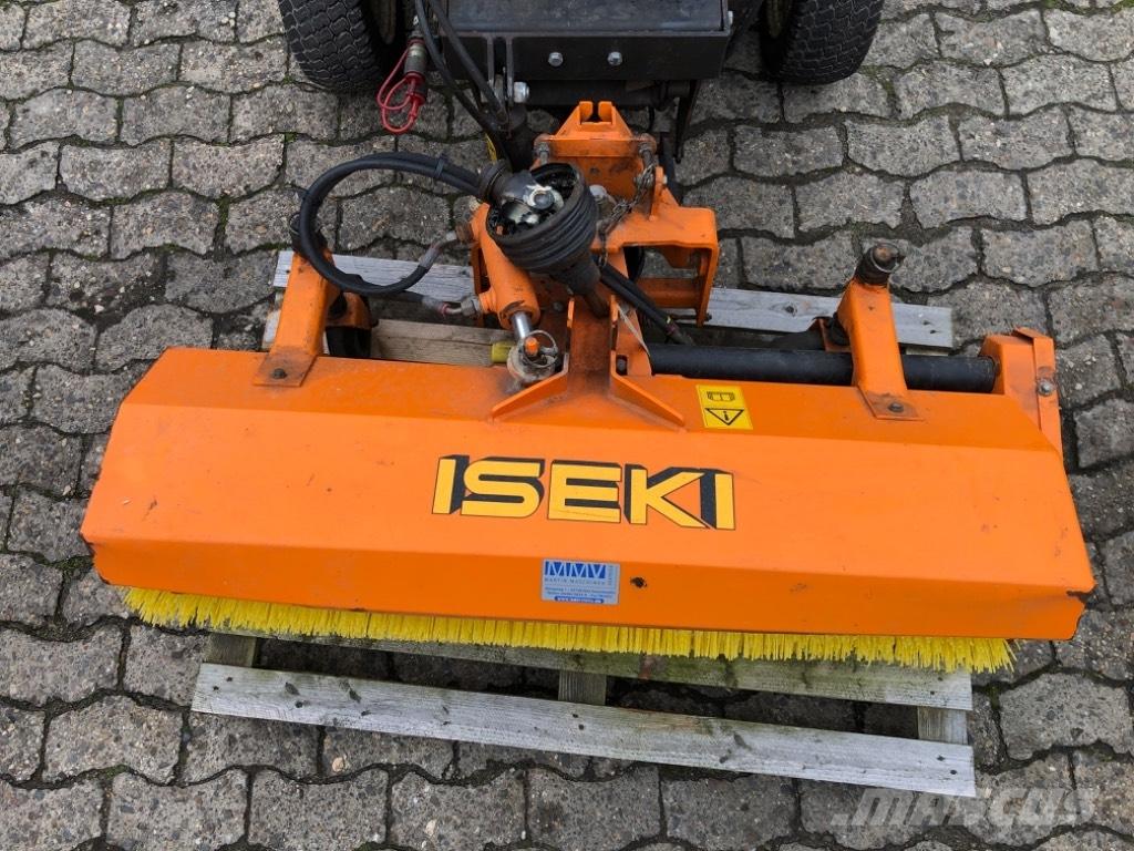 Iseki KL 110 路面清掃機