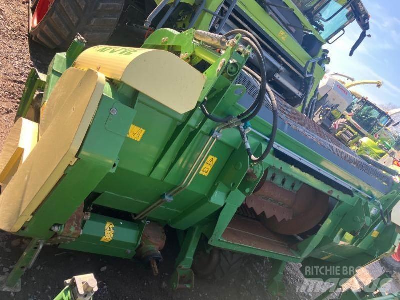 Krone BIG X 500 自走式フォレージハーベスター