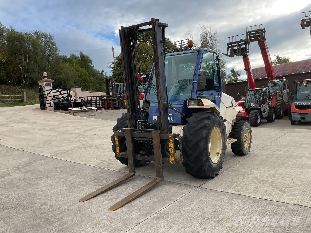 Manitou M 26.4 ラフターテレントラック