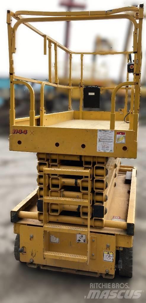 Haulotte Compact 14 シザースリフト