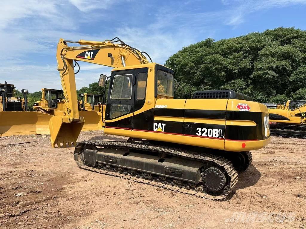 CAT 320 B 大型油圧ショベル12t以上（パワーショベル・ユンボ）
