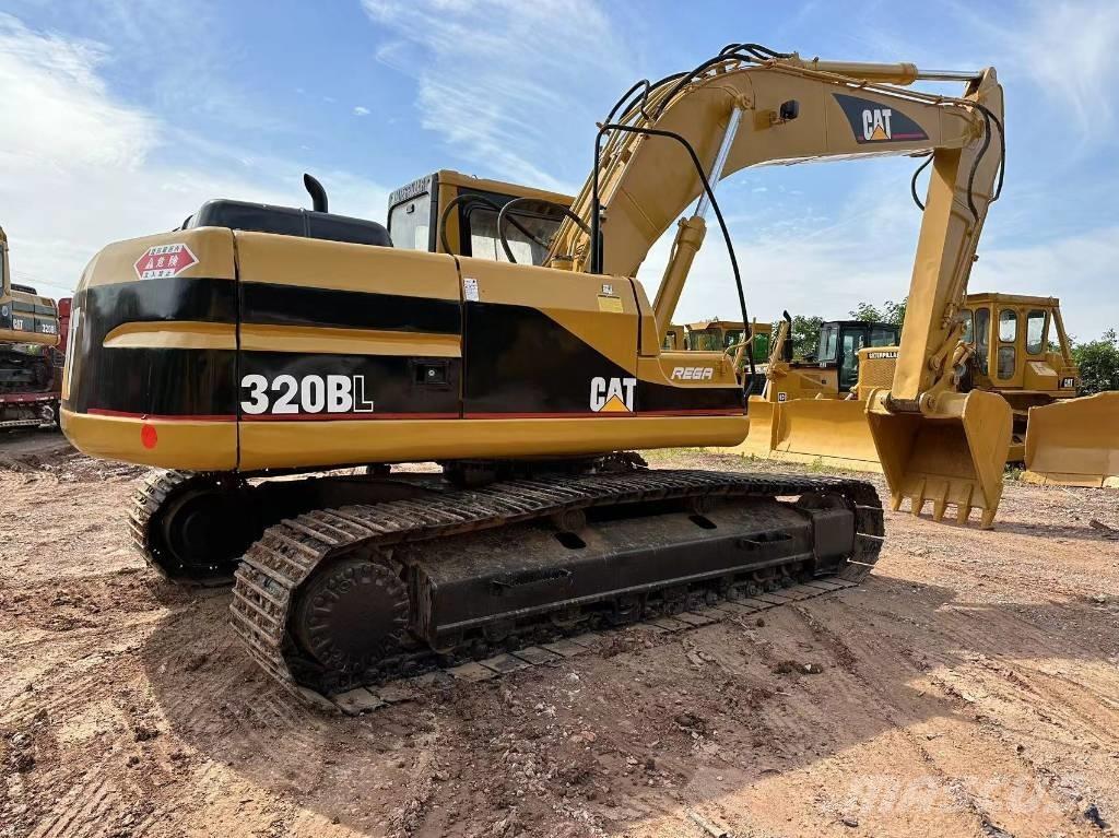 CAT 320 B 大型油圧ショベル12t以上（パワーショベル・ユンボ）