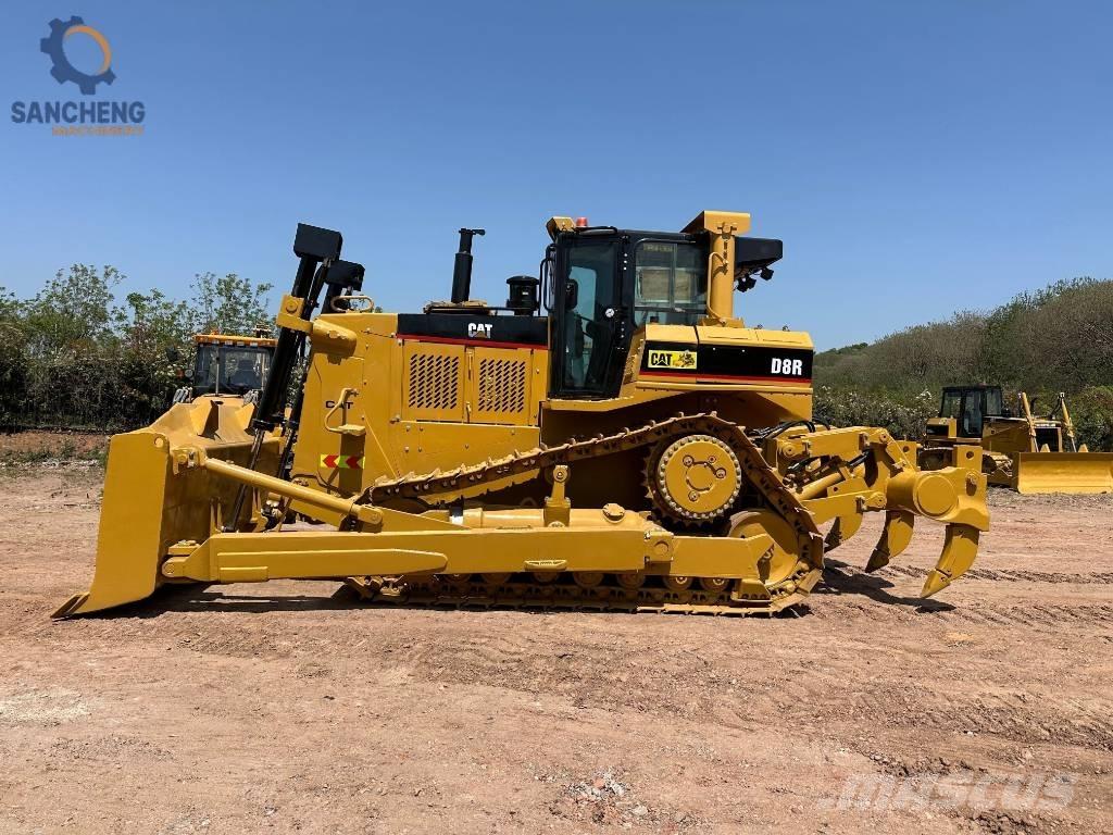 CAT D8R ブルドーザー