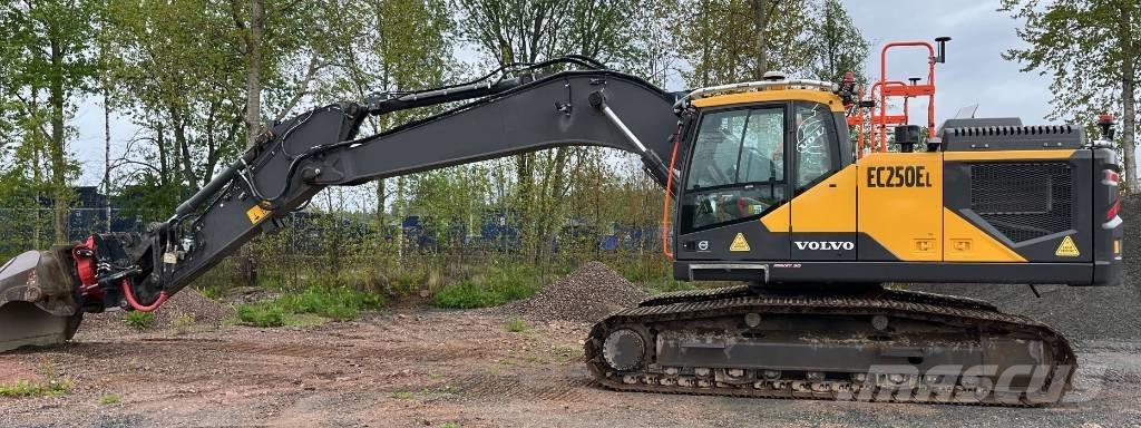 Volvo EC 250 EL 大型油圧ショベル12t以上（パワーショベル・ユンボ）