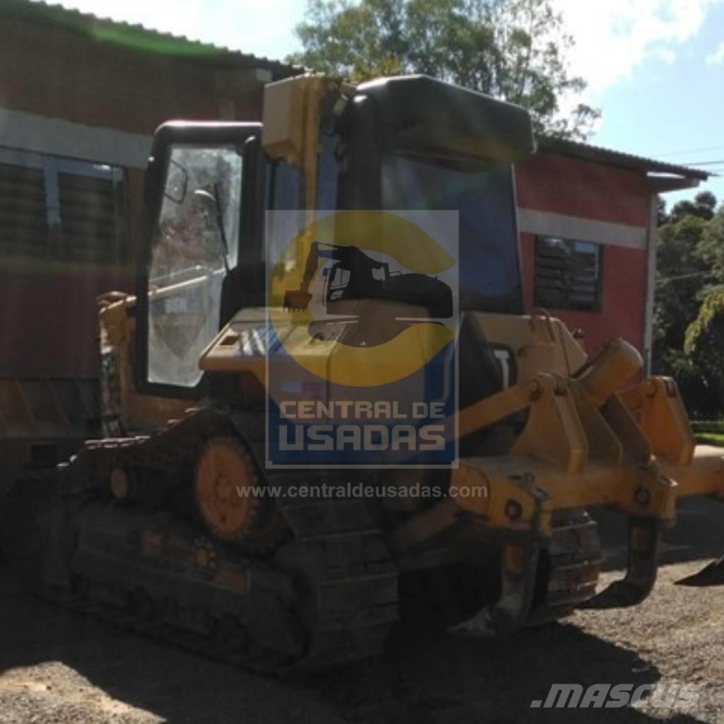 CAT D 6 N XL ブルドーザー
