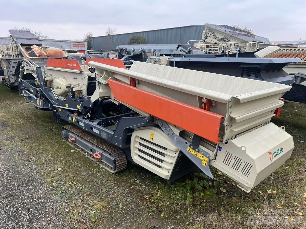 Metso ST2.3 自走式スクリーン