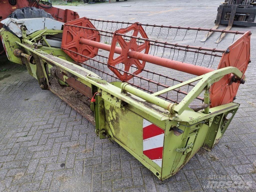 CLAAS 68s コンバイン