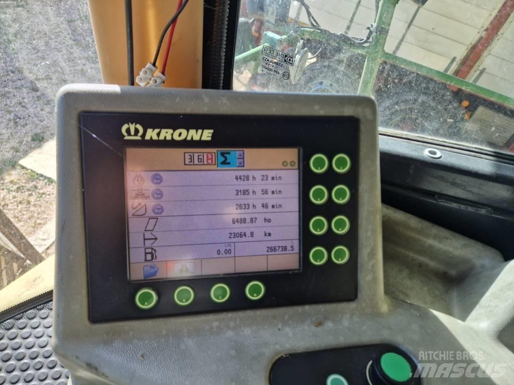 Krone Big X 800 自走式フォレージハーベスター