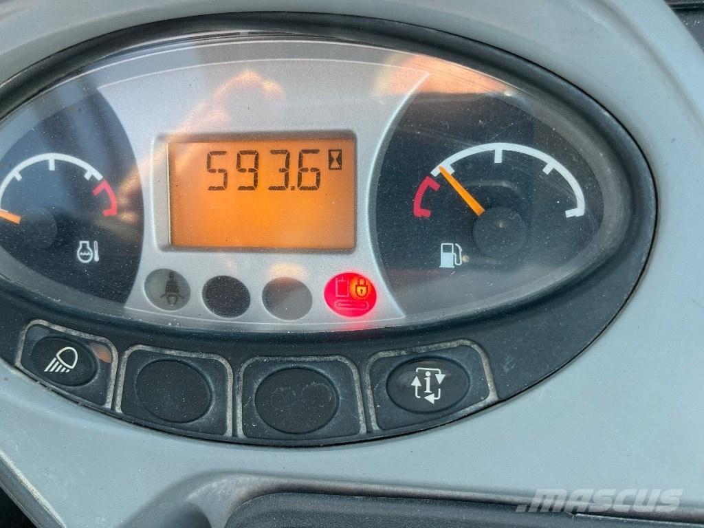 Doosan DX 19 ミニ油圧ショベル 7t以下（ミニユンボ・ミニディガー）