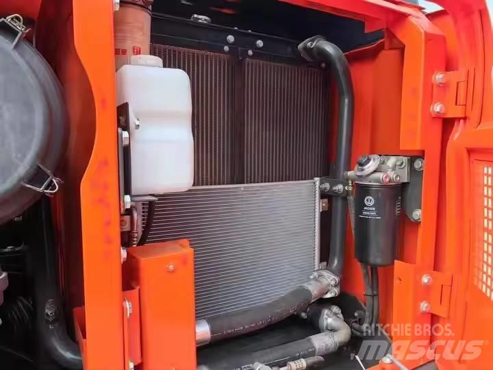 Doosan DX150 中型油圧ショベル 7ｔ-12ｔ（ユンボ・パワーショベル・バックホー）