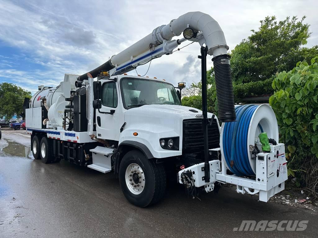 Freightliner 114 SD コンバイン／バキュームトラック