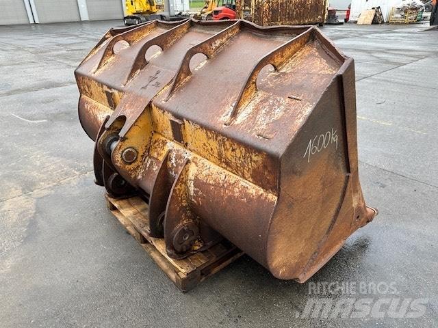 Liebherr LR 632 バケット