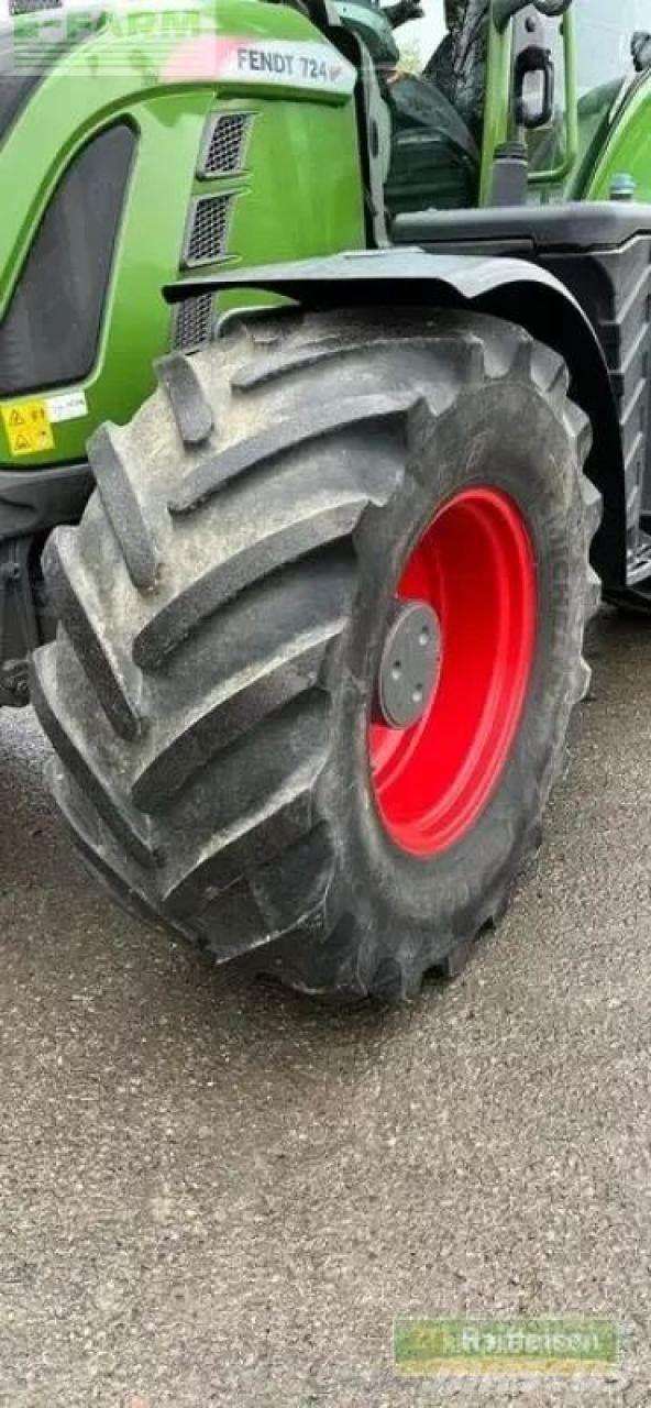 Fendt 724 vario トラクター