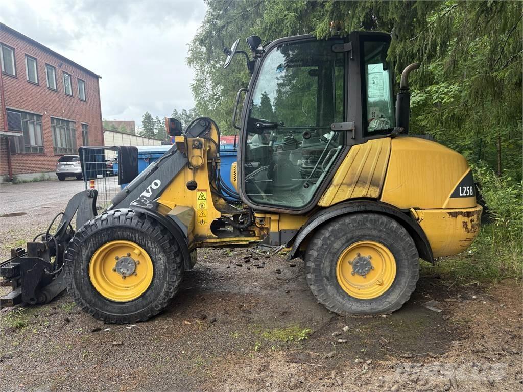 Volvo L 25 B ホイールローダー・タイヤショベル