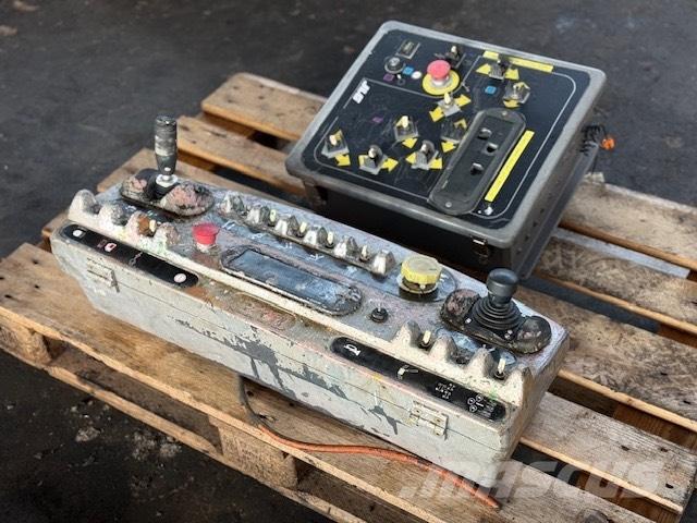 JLG 600 STEROWANIE ブームリフト　屈伸型