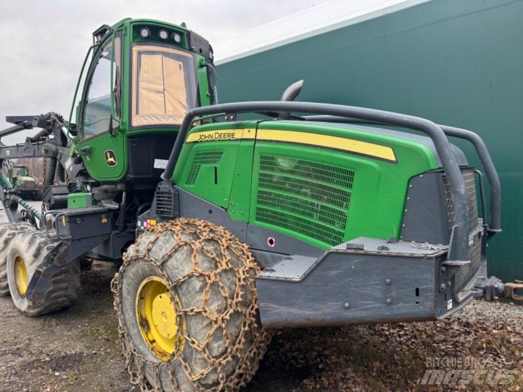 John Deere 1070G ハーベスター