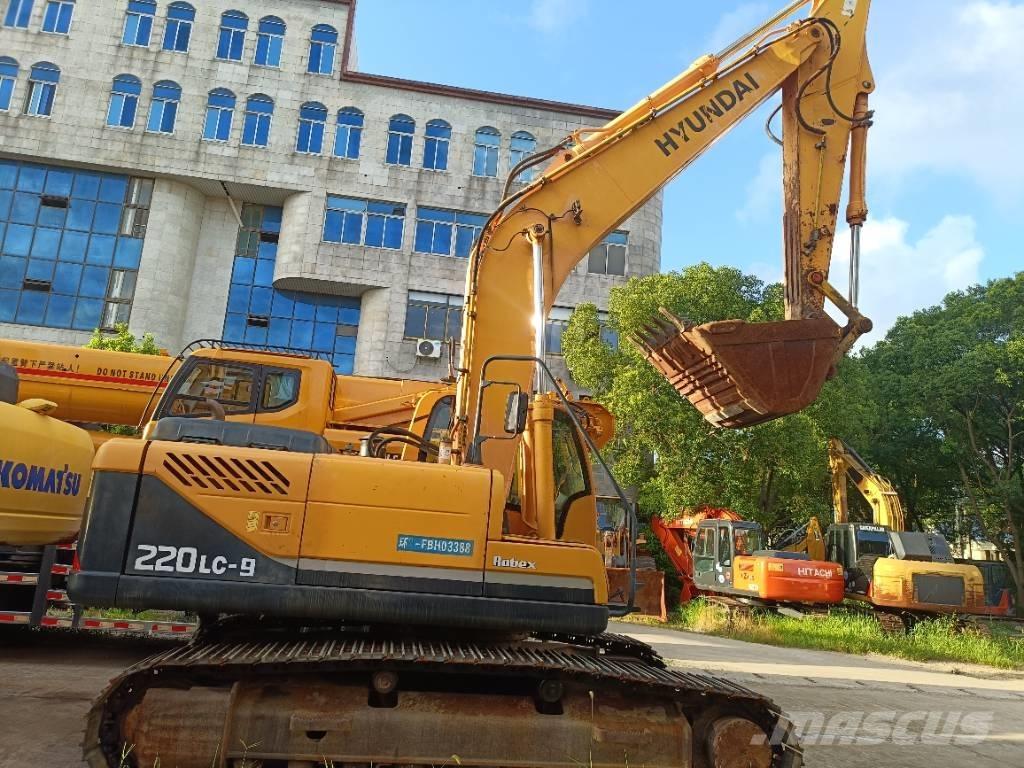 Hyundai R220LC-9 大型油圧ショベル12t以上（パワーショベル・ユンボ）