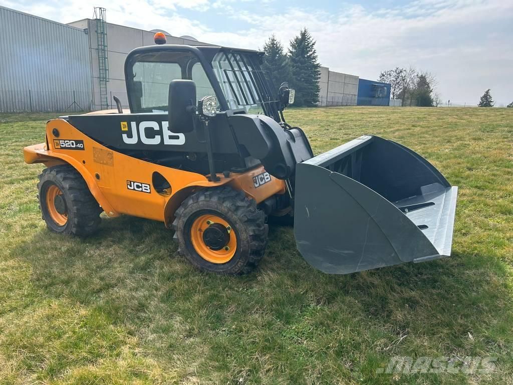 JCB 520-40 テレスコーピックハンドラー