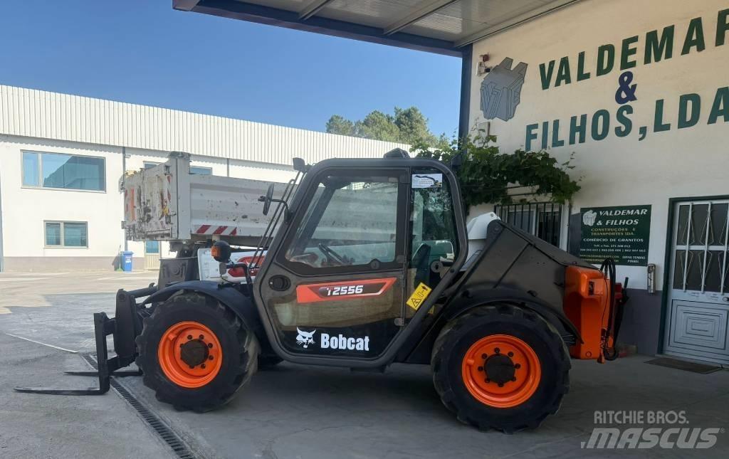 Bobcat T 2556, T2556 農業用テレハンドラー